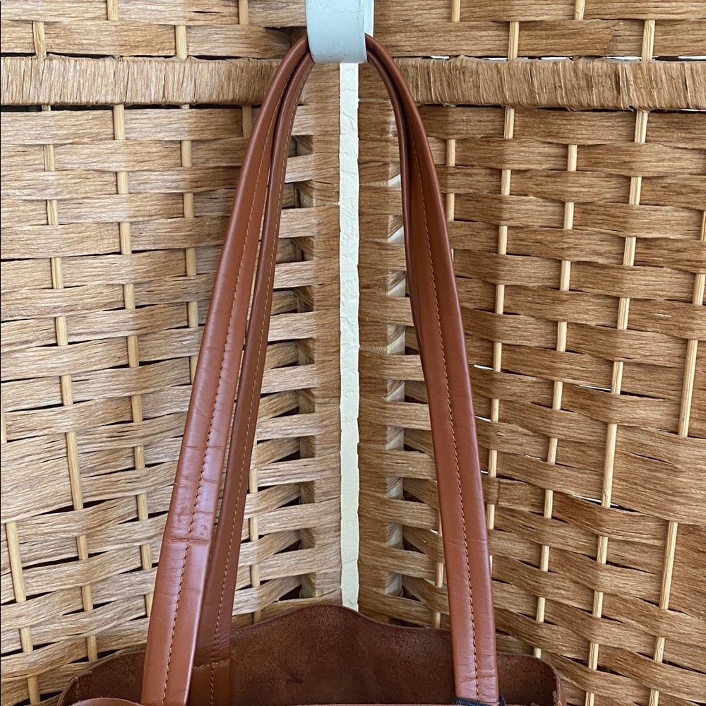 🎉 NEW‼️ WITH TAG‼️ LIBERTE’ GENUINE LEATHER LARGE TOTE‼️ - Picture 6 of 15